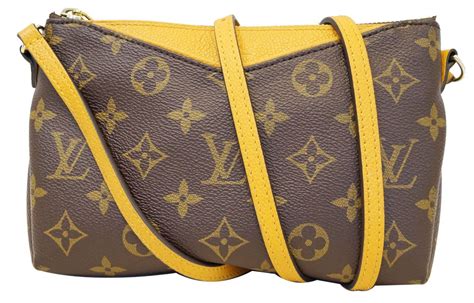 louis vuitton carrot pouch|louis vuitton monogram.